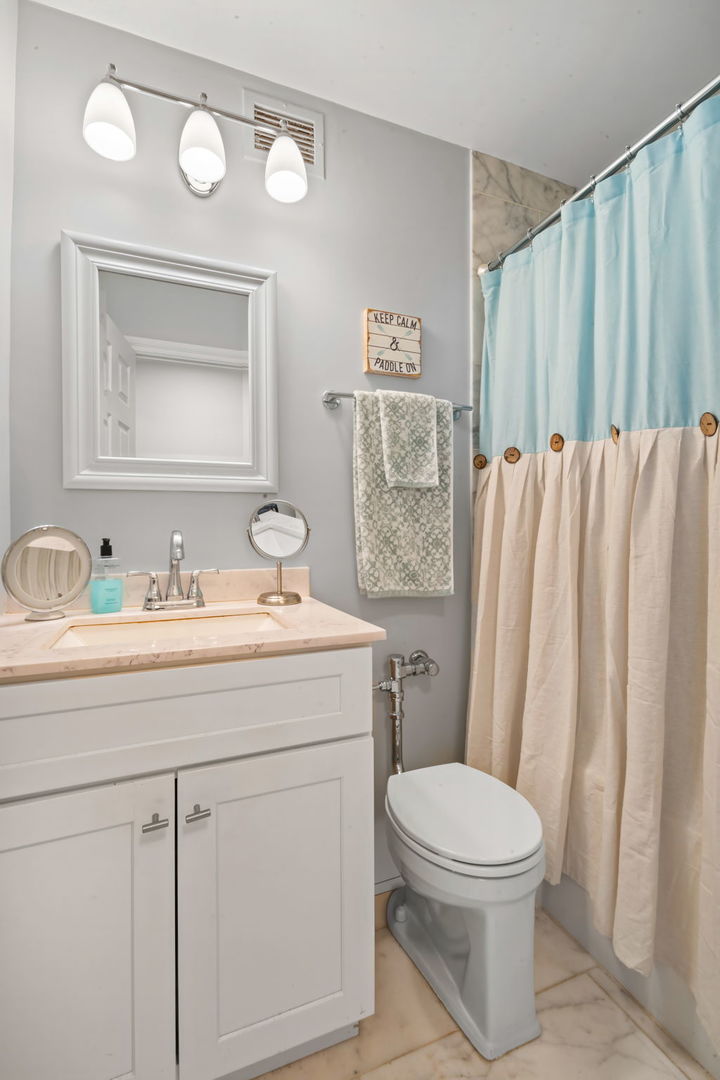 1550 N Lake Shore Drive Unit: 25E