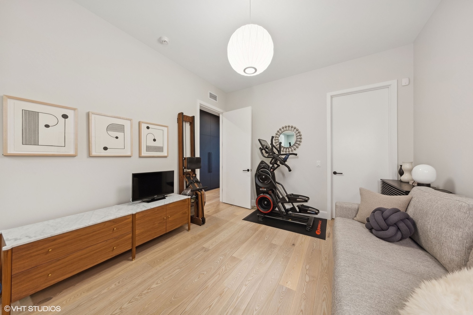 35 N Aberdeen Street Unit: 2S