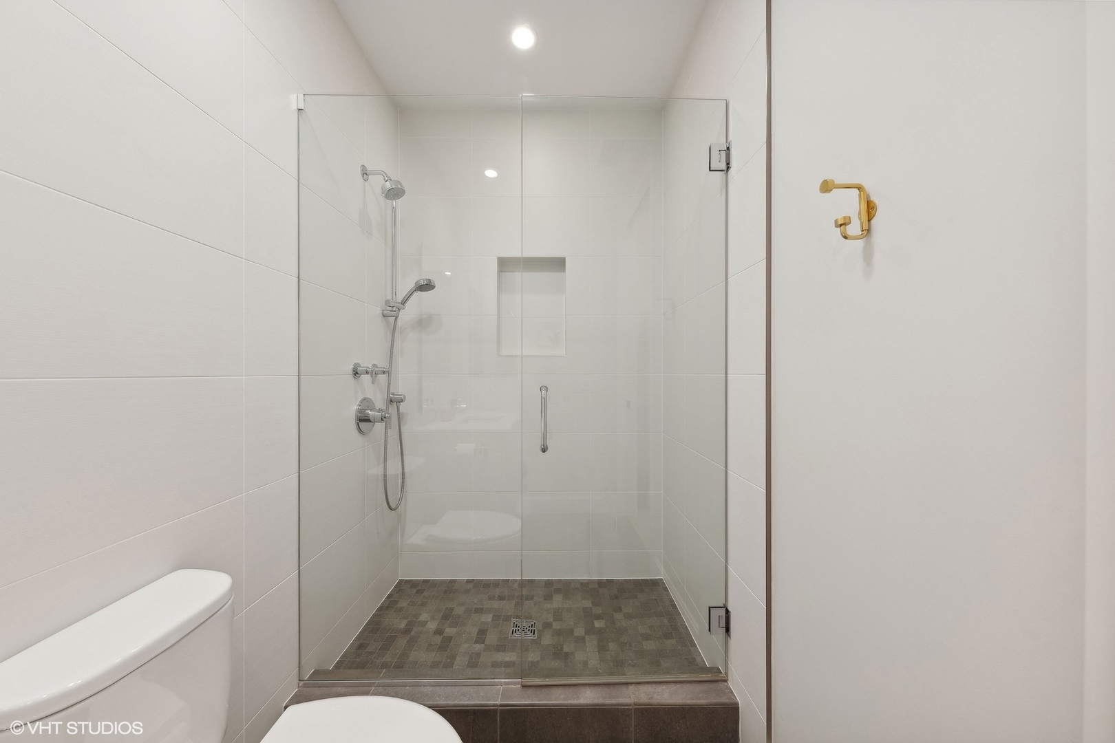 35 N Aberdeen Street Unit: 2S