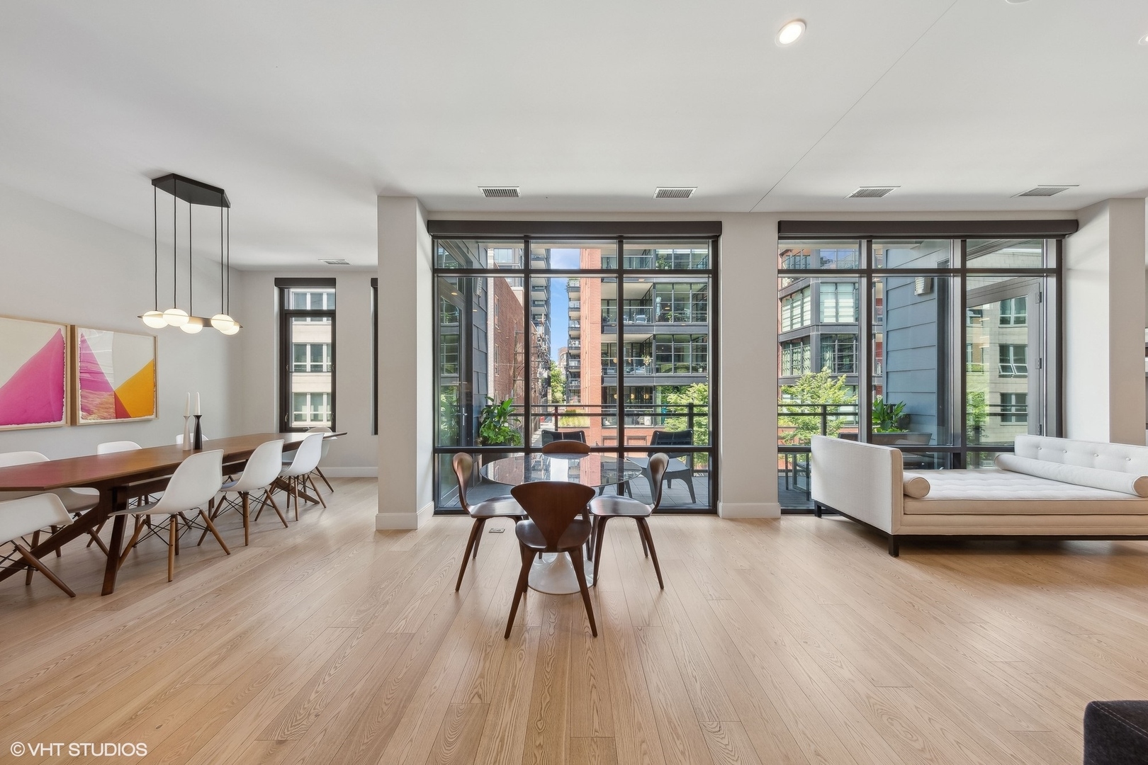 35 N Aberdeen Street Unit: 2S