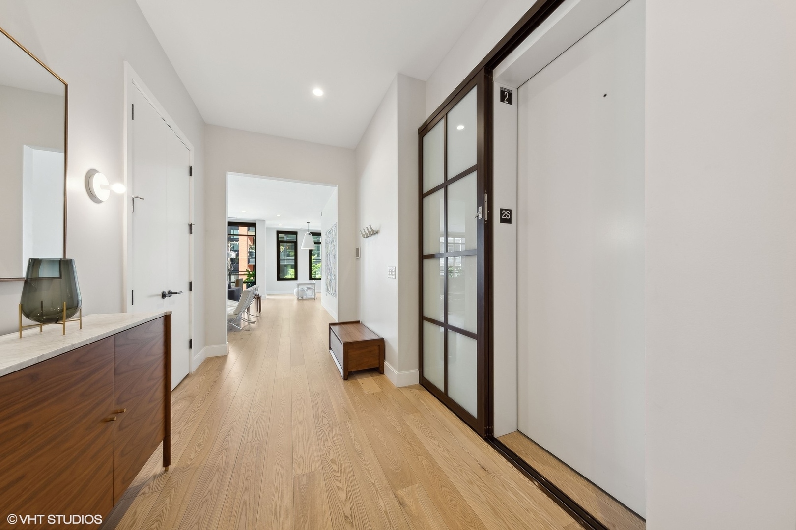 35 N Aberdeen Street Unit: 2S