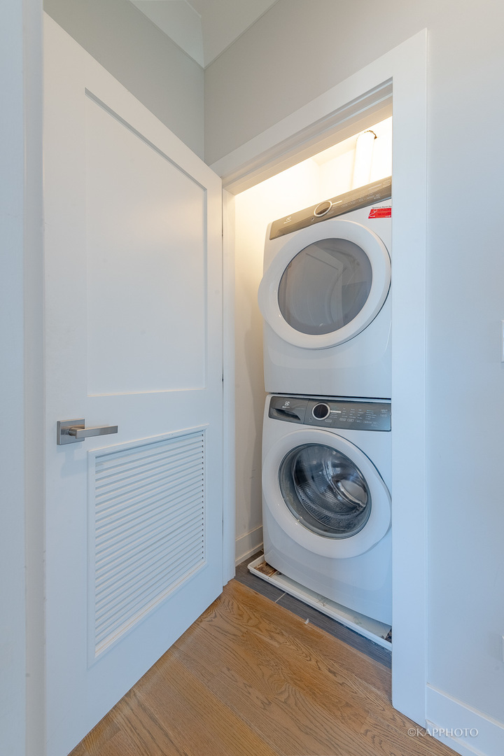 457 N Aberdeen Street Unit: 4N