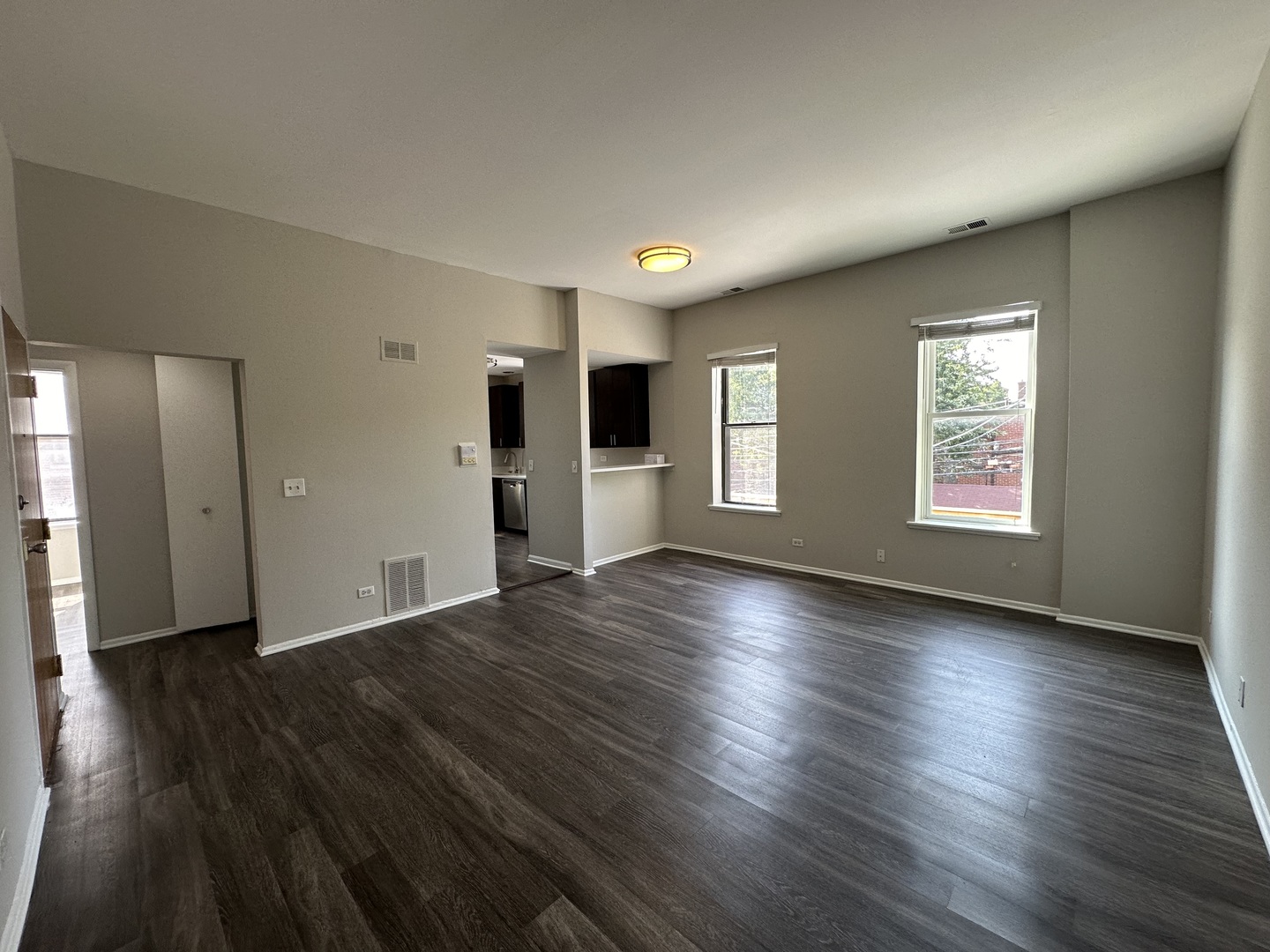 807 W Willow Street Unit: 2D
