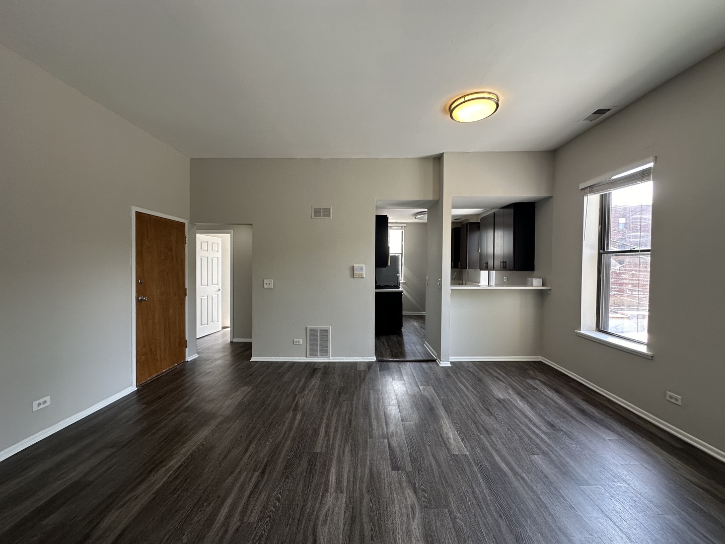 807 W Willow Street Unit: 2D