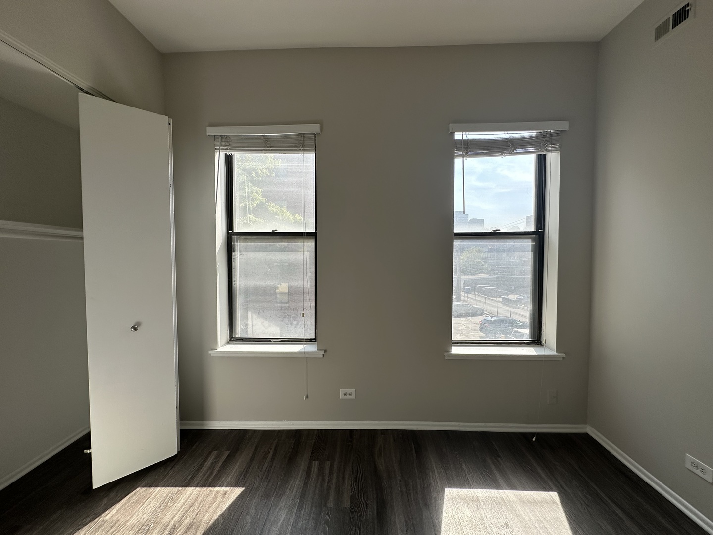 807 W Willow Street Unit: 2D