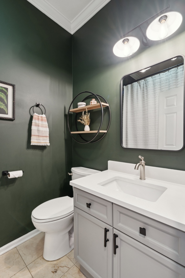 1632 W Erie Street Unit: 1