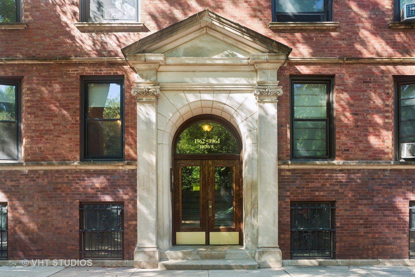 1964 N Howe Street Unit: 2