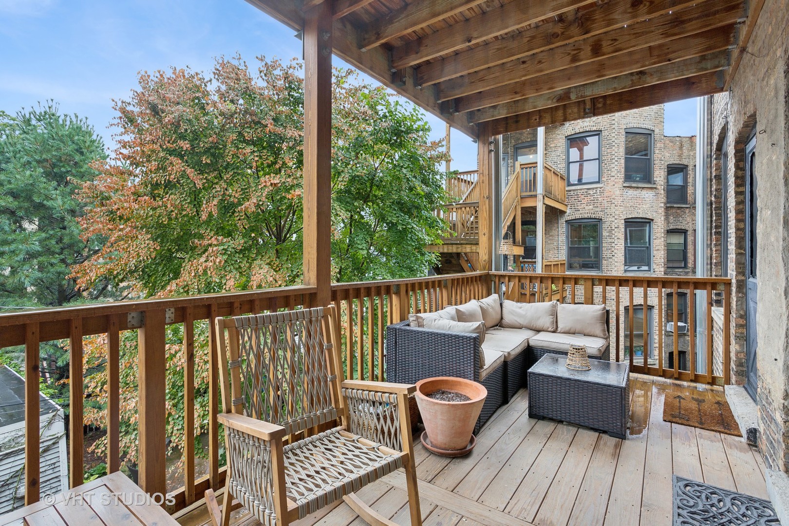 1964 N Howe Street Unit: 2