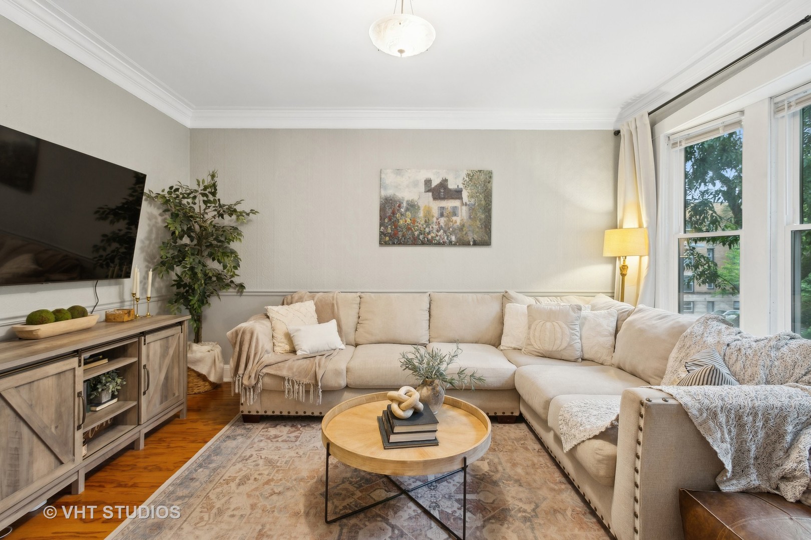 1964 N Howe Street Unit: 2