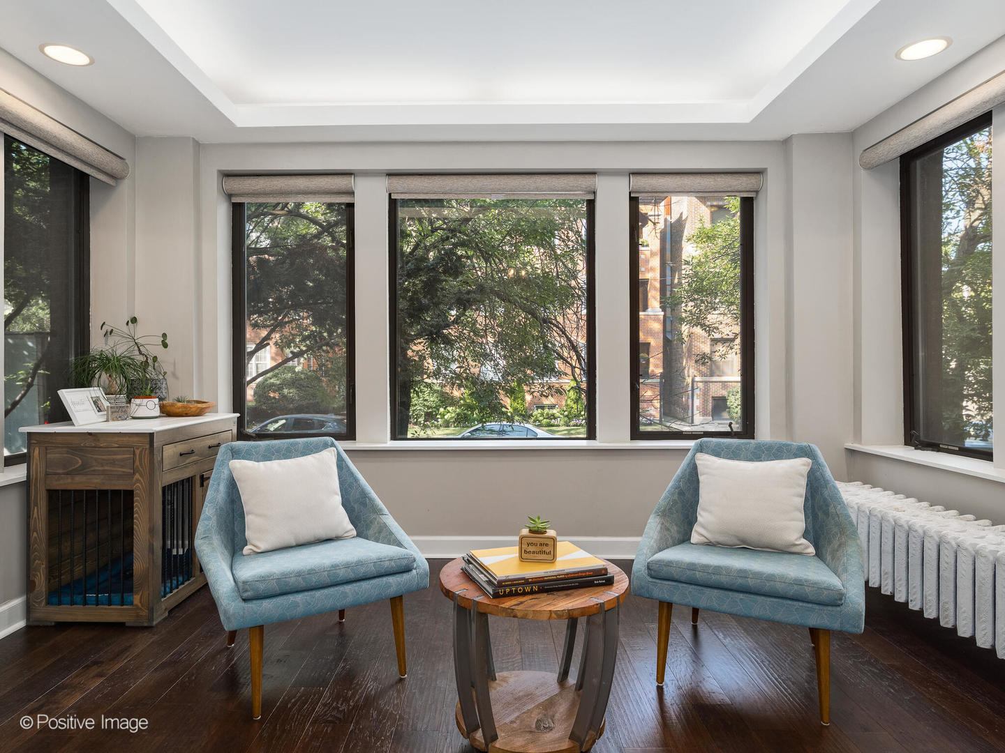 831 W GUNNISON Street Unit: 1W