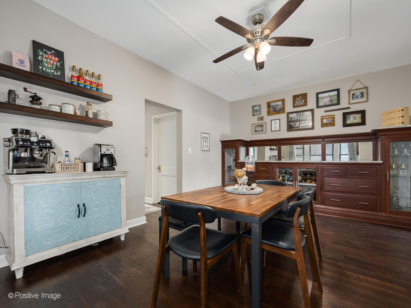 831 W GUNNISON Street Unit: 1W