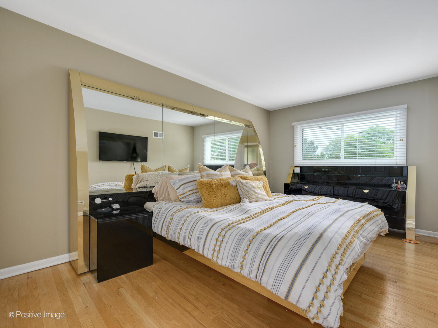 8457 Linder Court