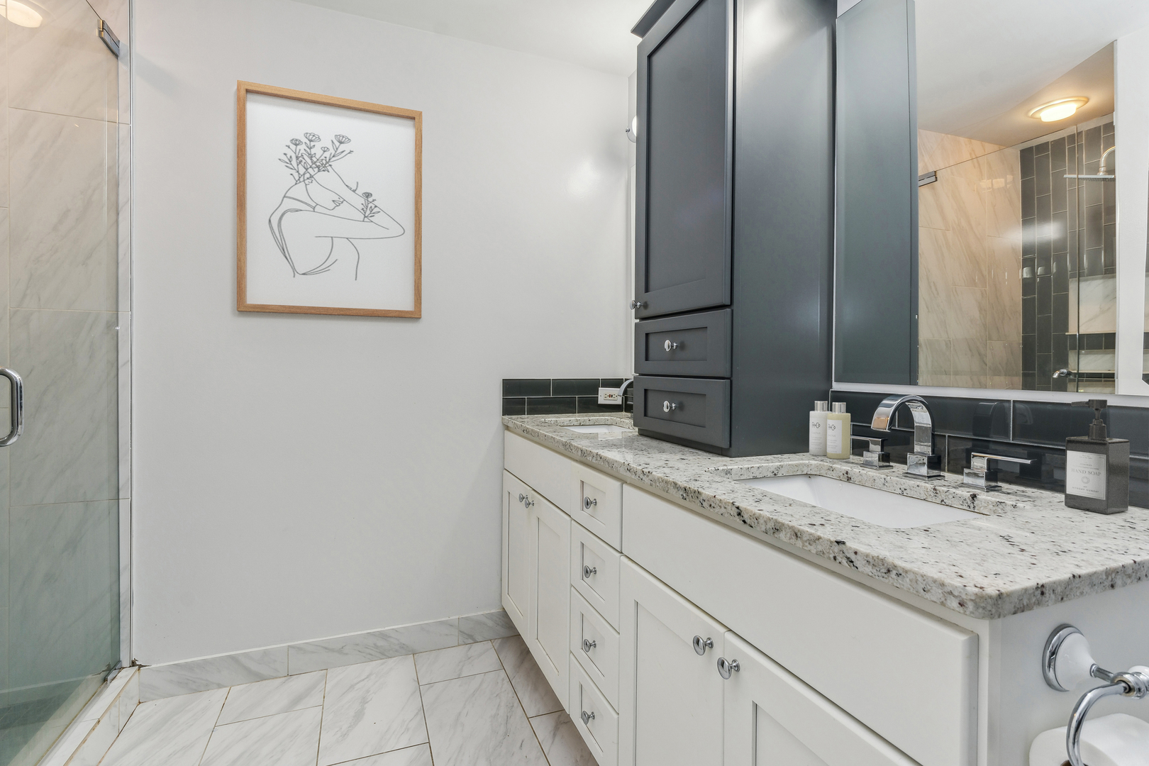 525 W Superior Street Unit: 623