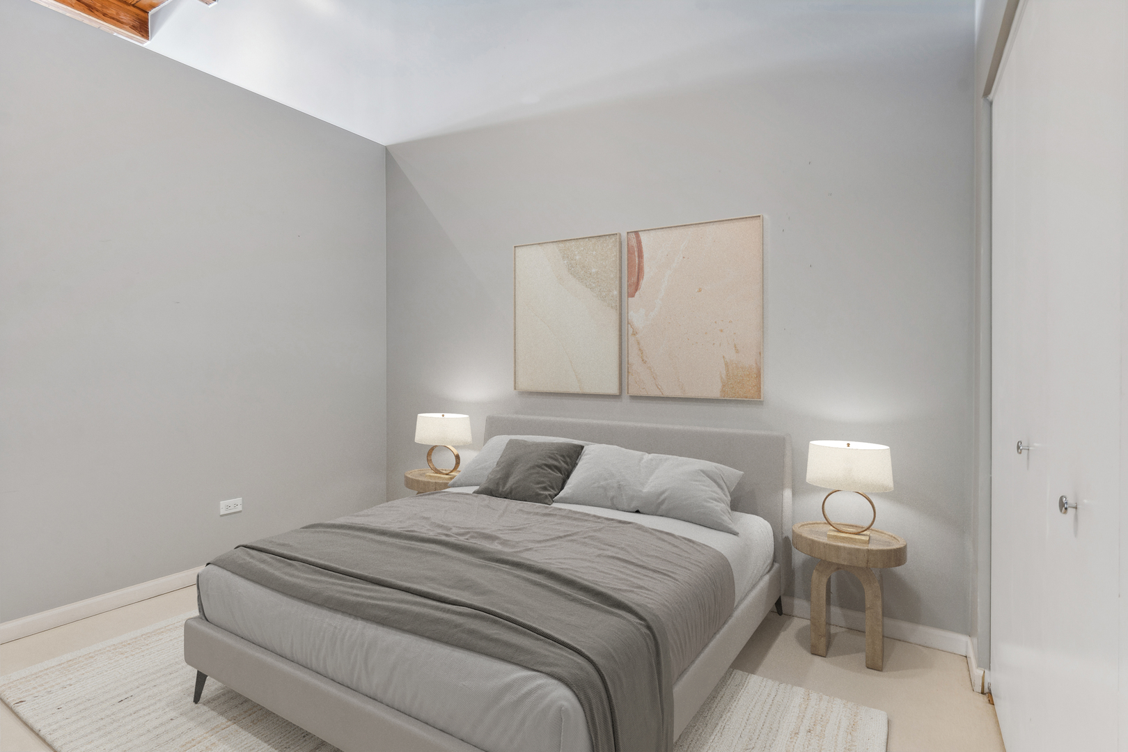 525 W Superior Street Unit: 623