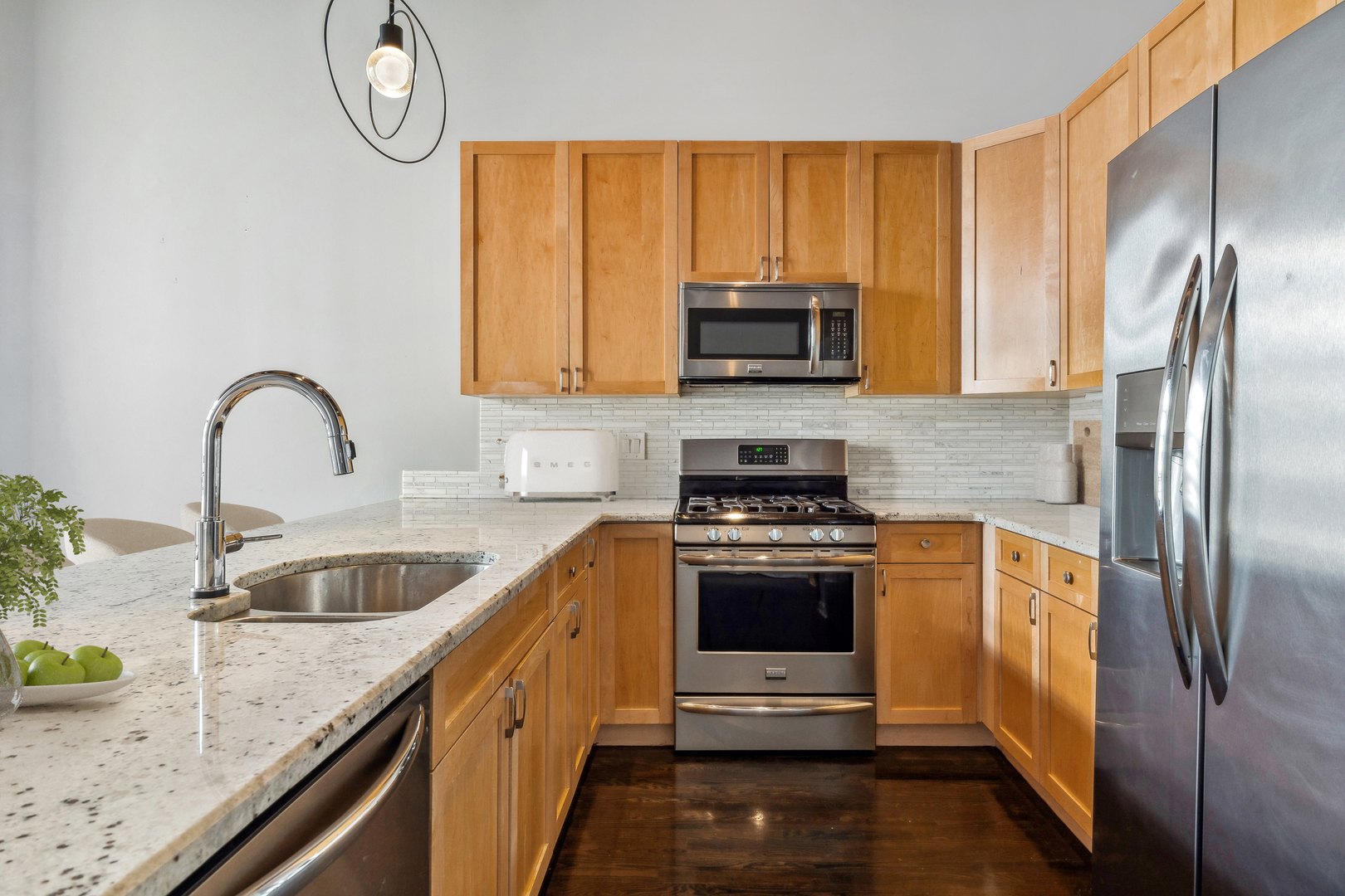 525 W Superior Street Unit: 623
