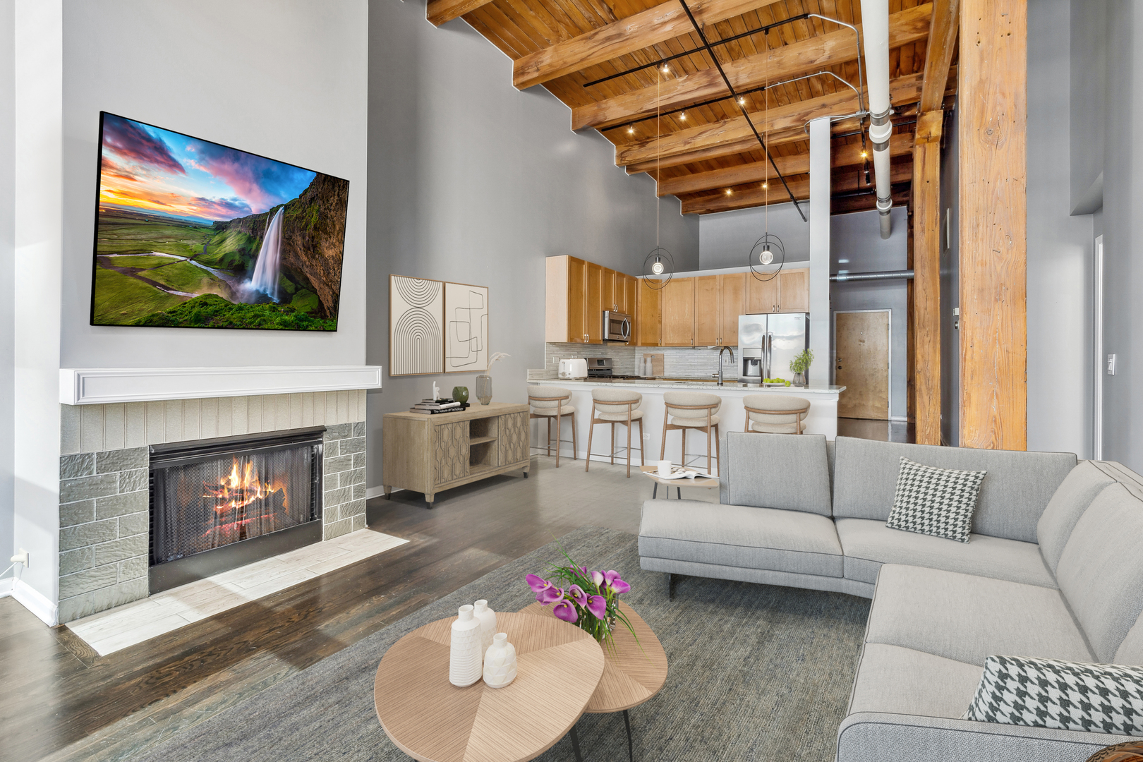 525 W Superior Street Unit: 623