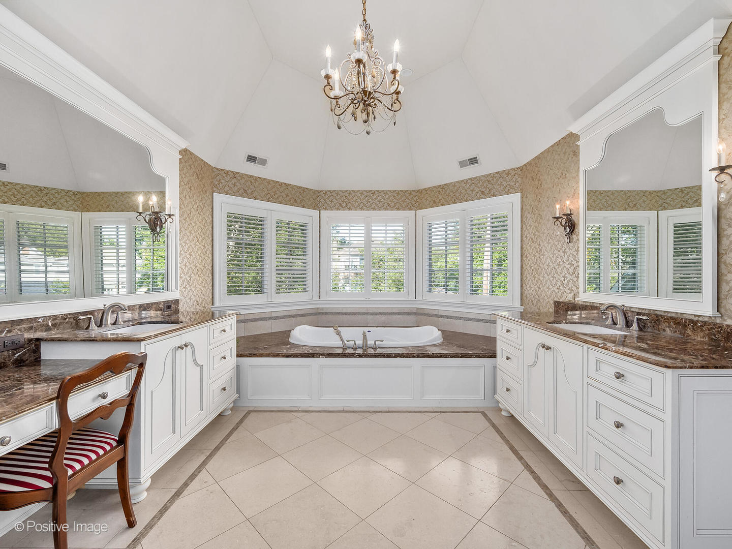 4218 Ellington Avenue