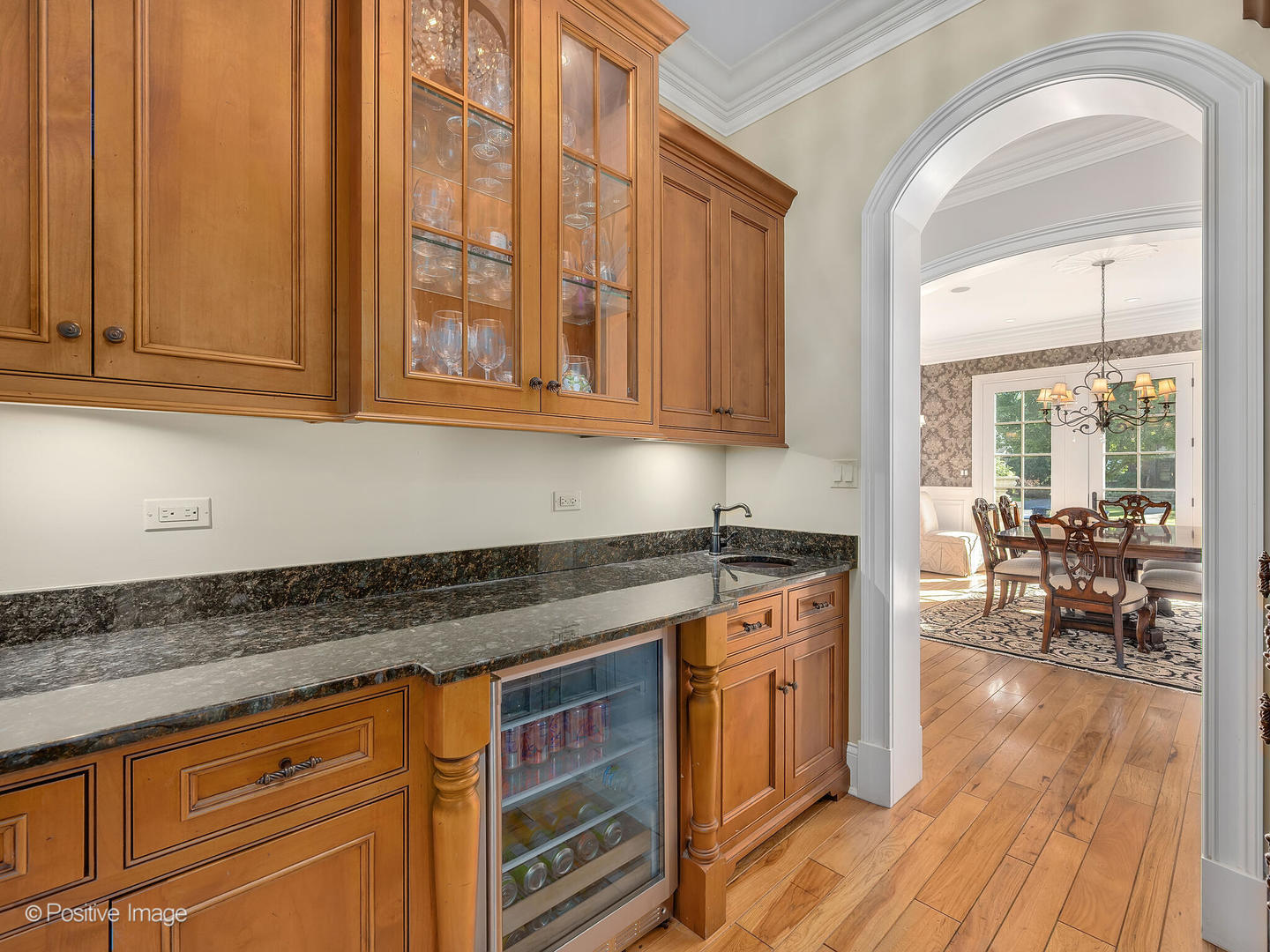 4218 Ellington Avenue