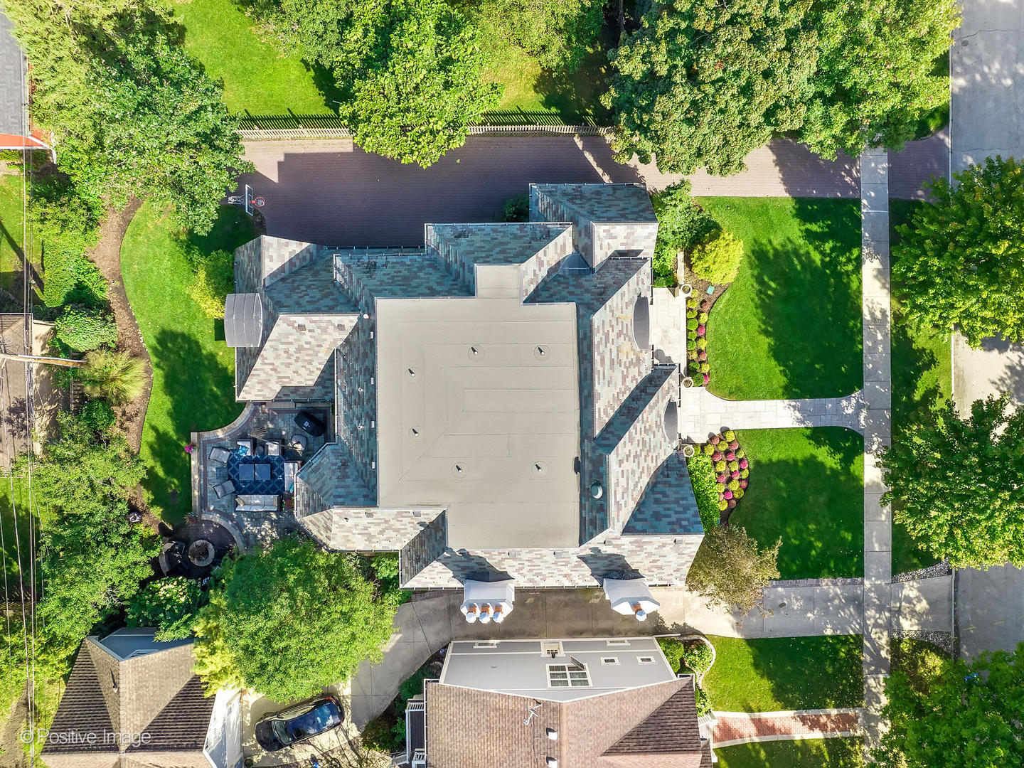 4218 Ellington Avenue