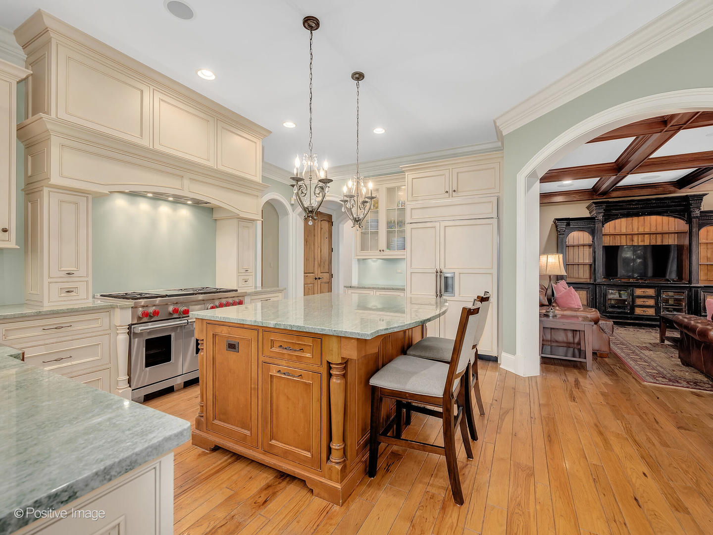 4218 Ellington Avenue