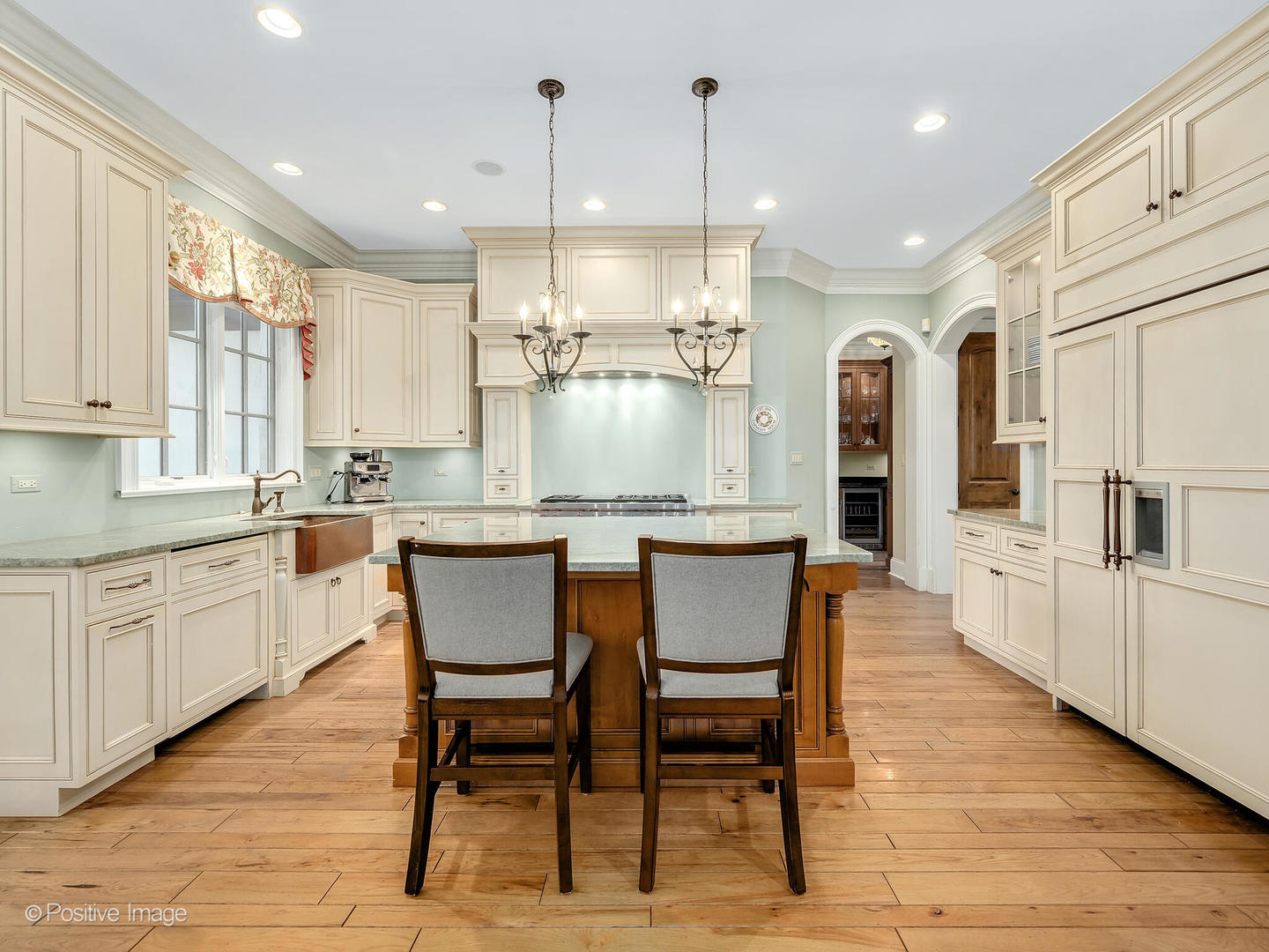 4218 Ellington Avenue