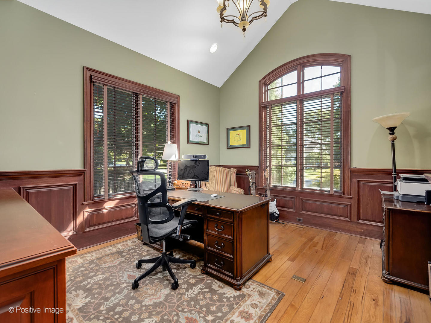 4218 Ellington Avenue