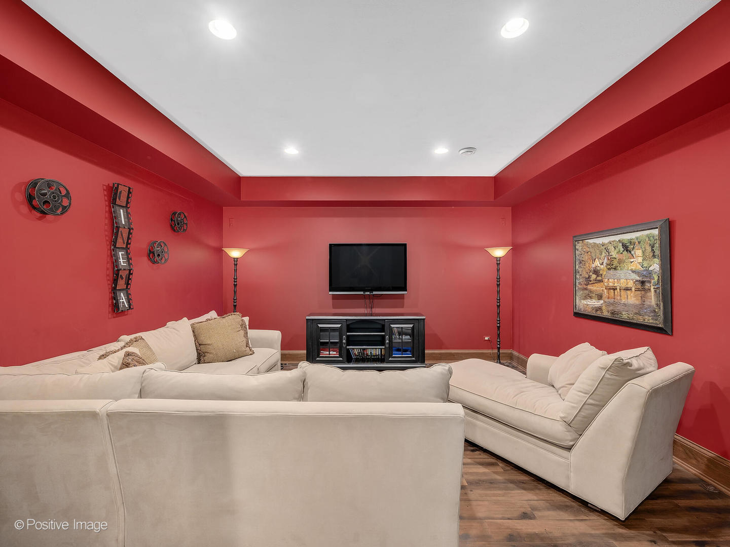 4218 Ellington Avenue