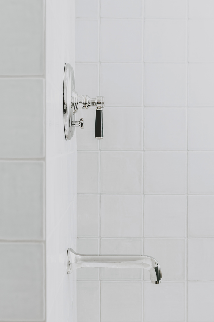 21 N May Street Unit: 601