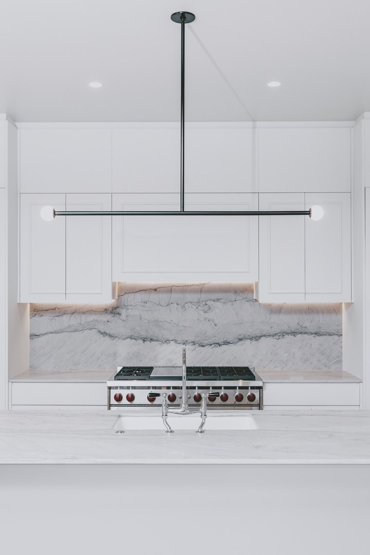 21 N May Street Unit: 601