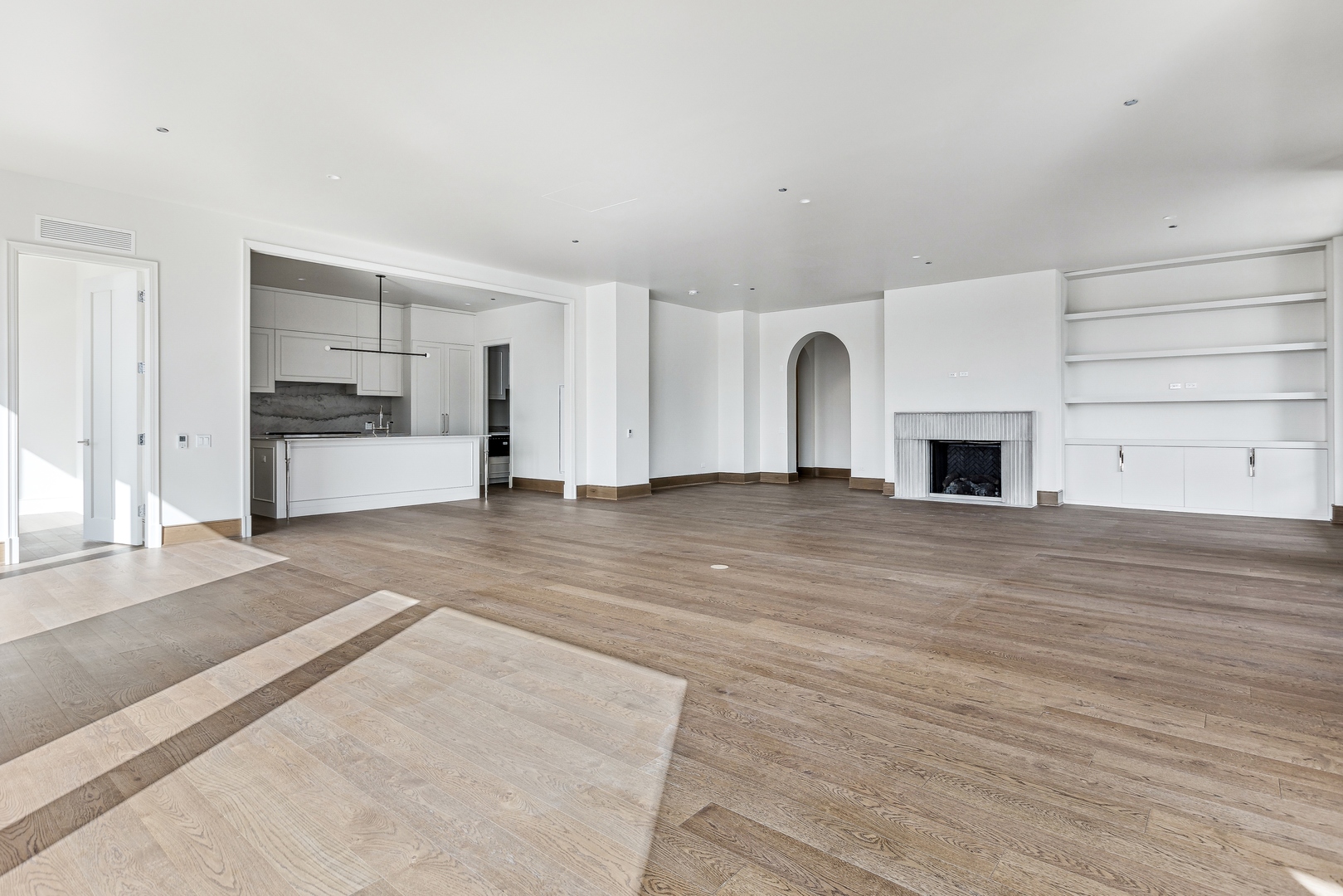 21 N May Street Unit: 601