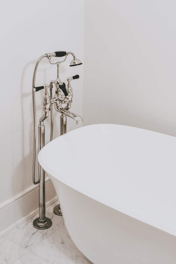 21 N May Street Unit: 601