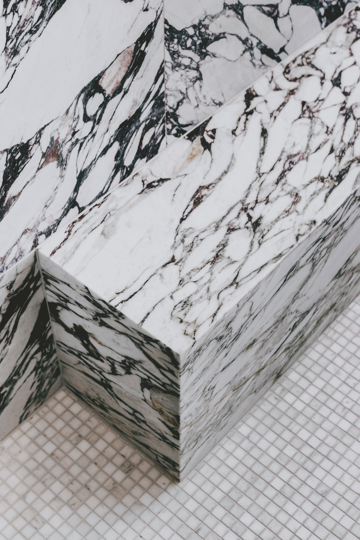 21 N May Street Unit: 601