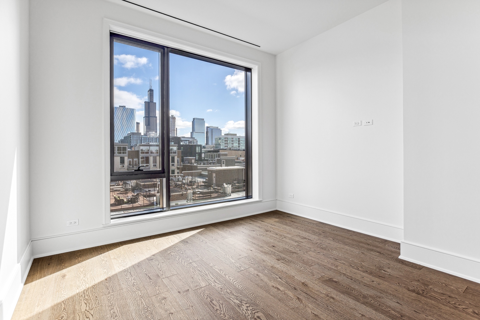 21 N May Street Unit: 601