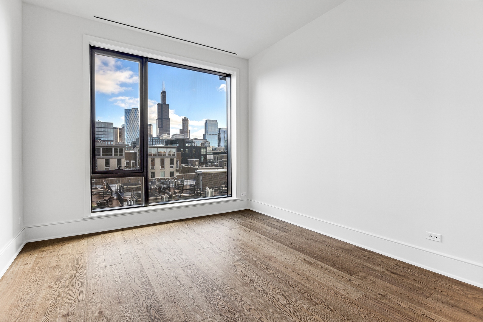 21 N May Street Unit: 601