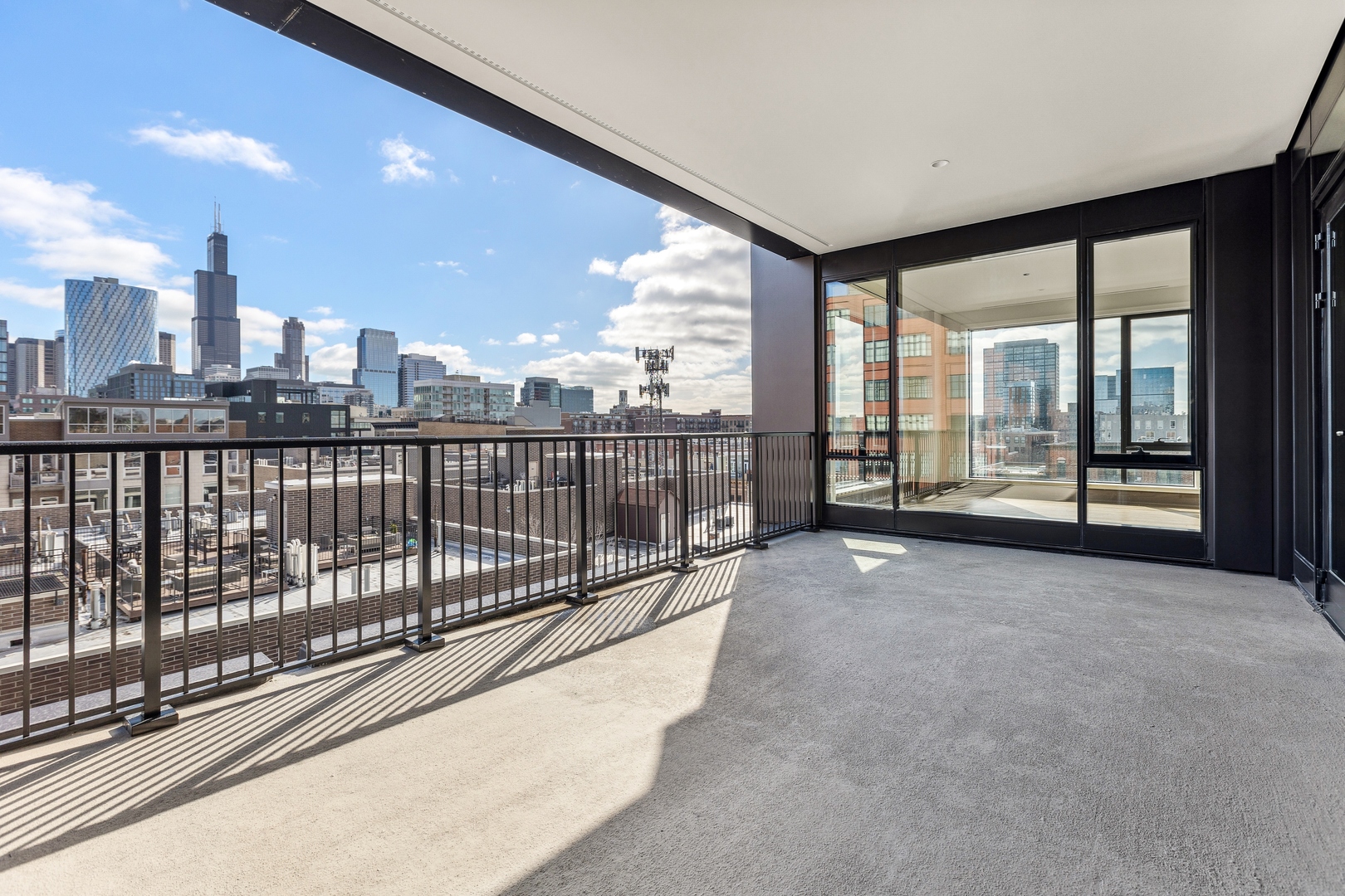 21 N May Street Unit: 601