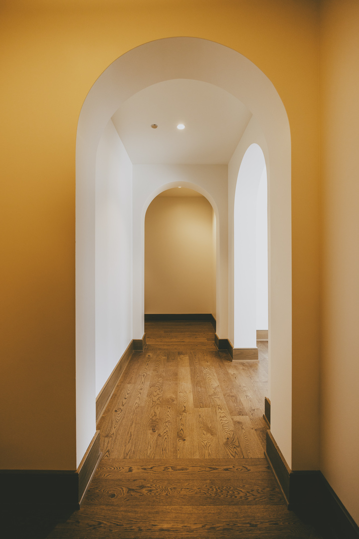 21 N May Street Unit: 601