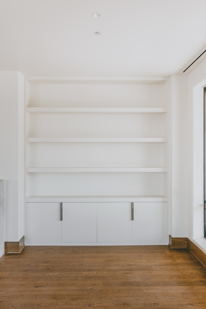 21 N May Street Unit: 601