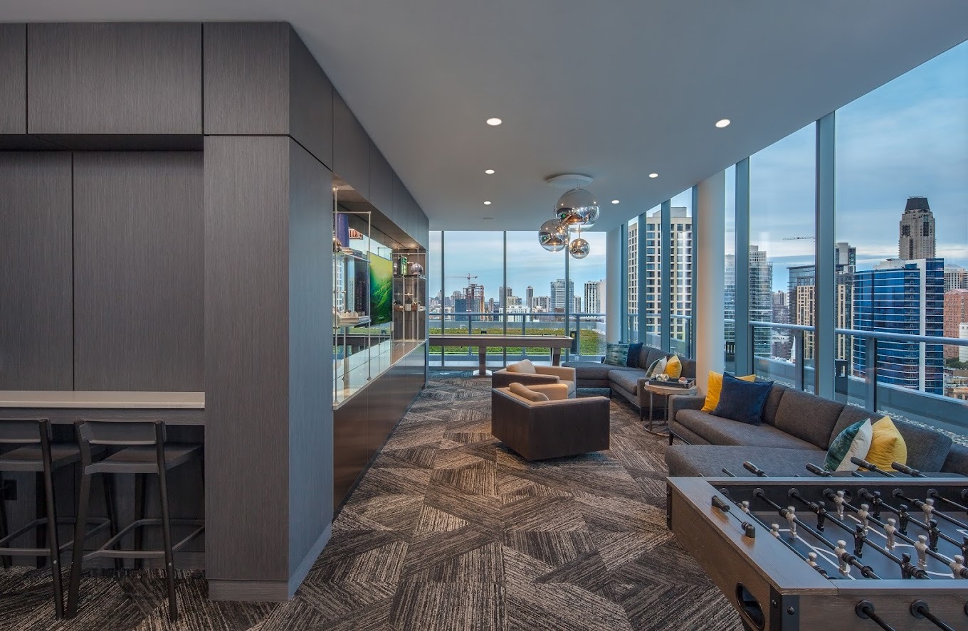 640 N Wells Street Unit: 2103