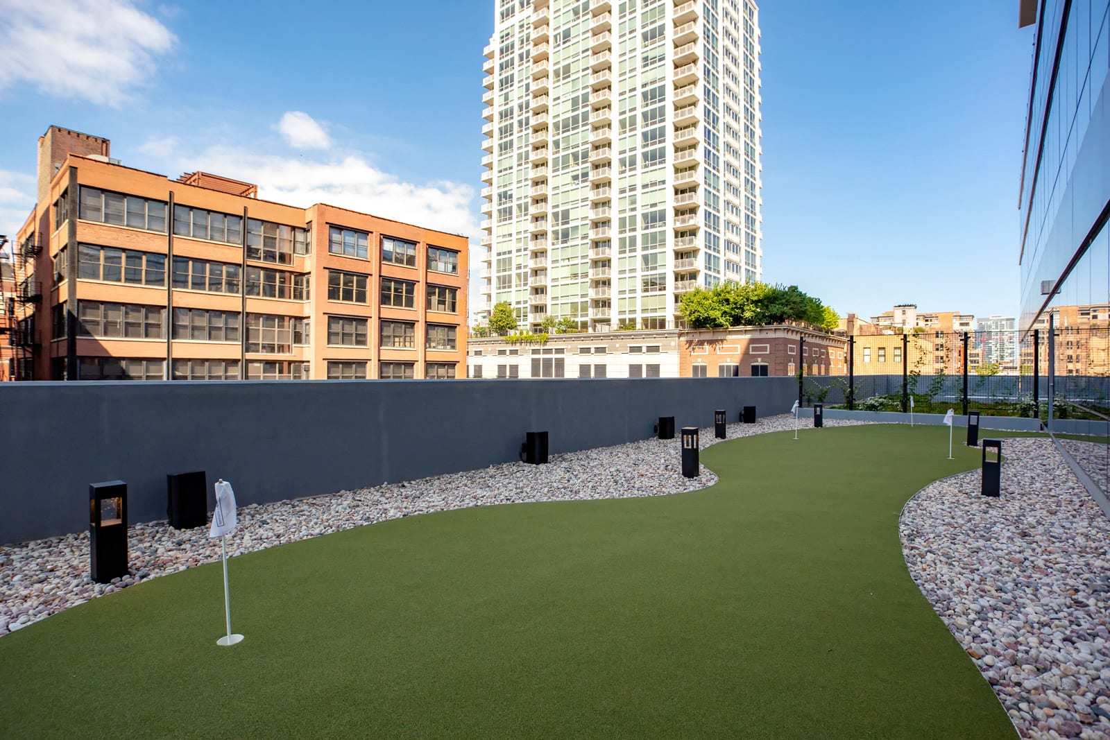 640 N Wells Street Unit: 2103