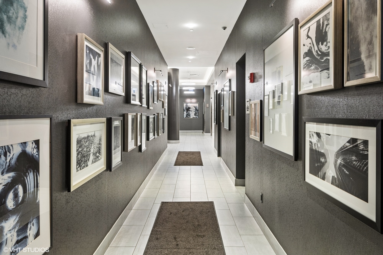 640 N Wells Street Unit: 2103