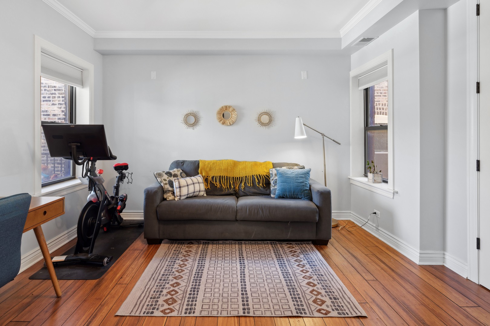 1254 W Eddy Street Unit: 2