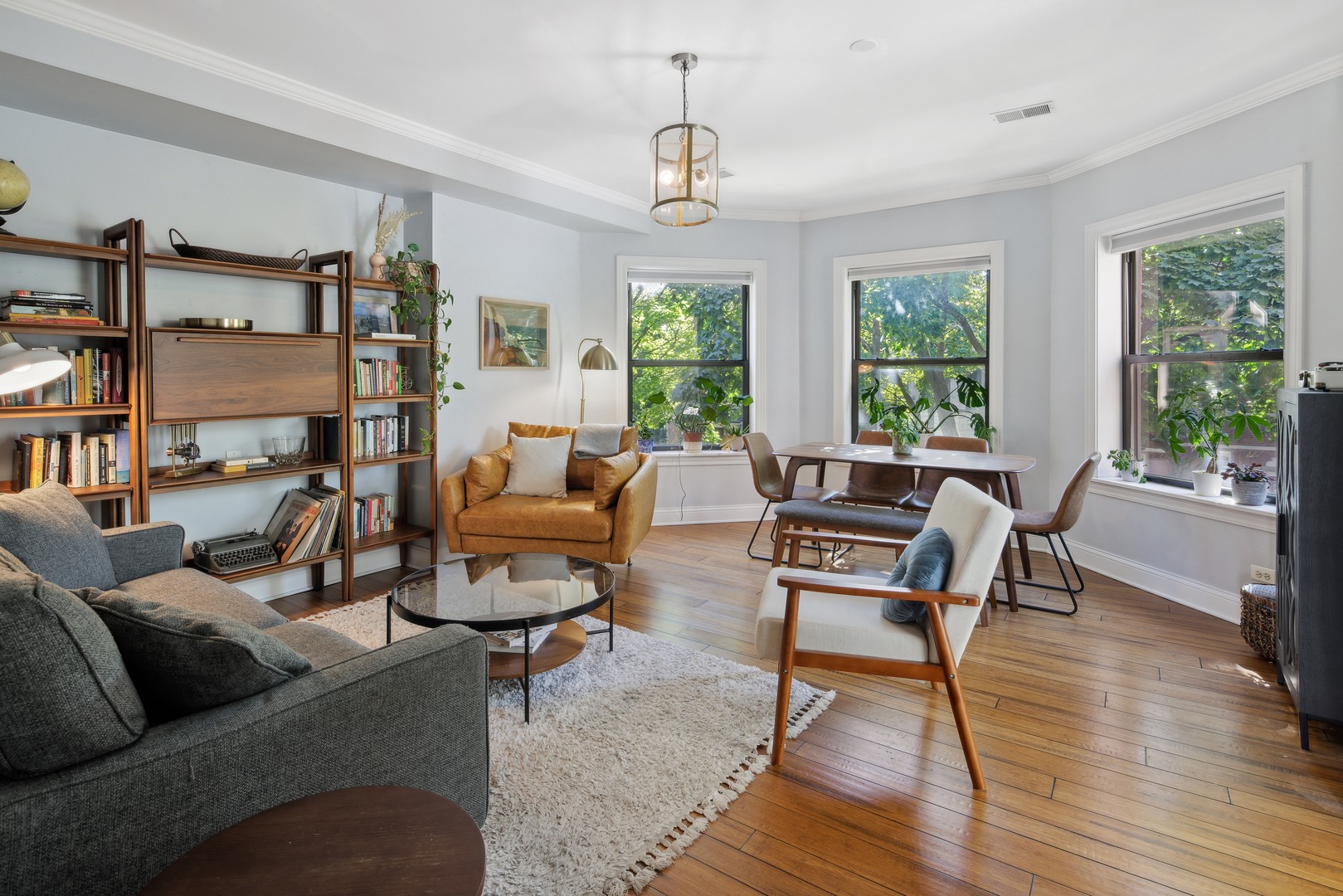 1254 W Eddy Street Unit: 2