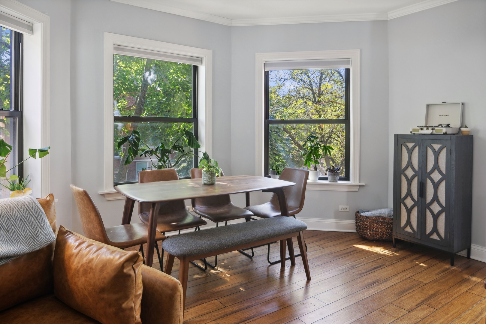 1254 W Eddy Street Unit: 2