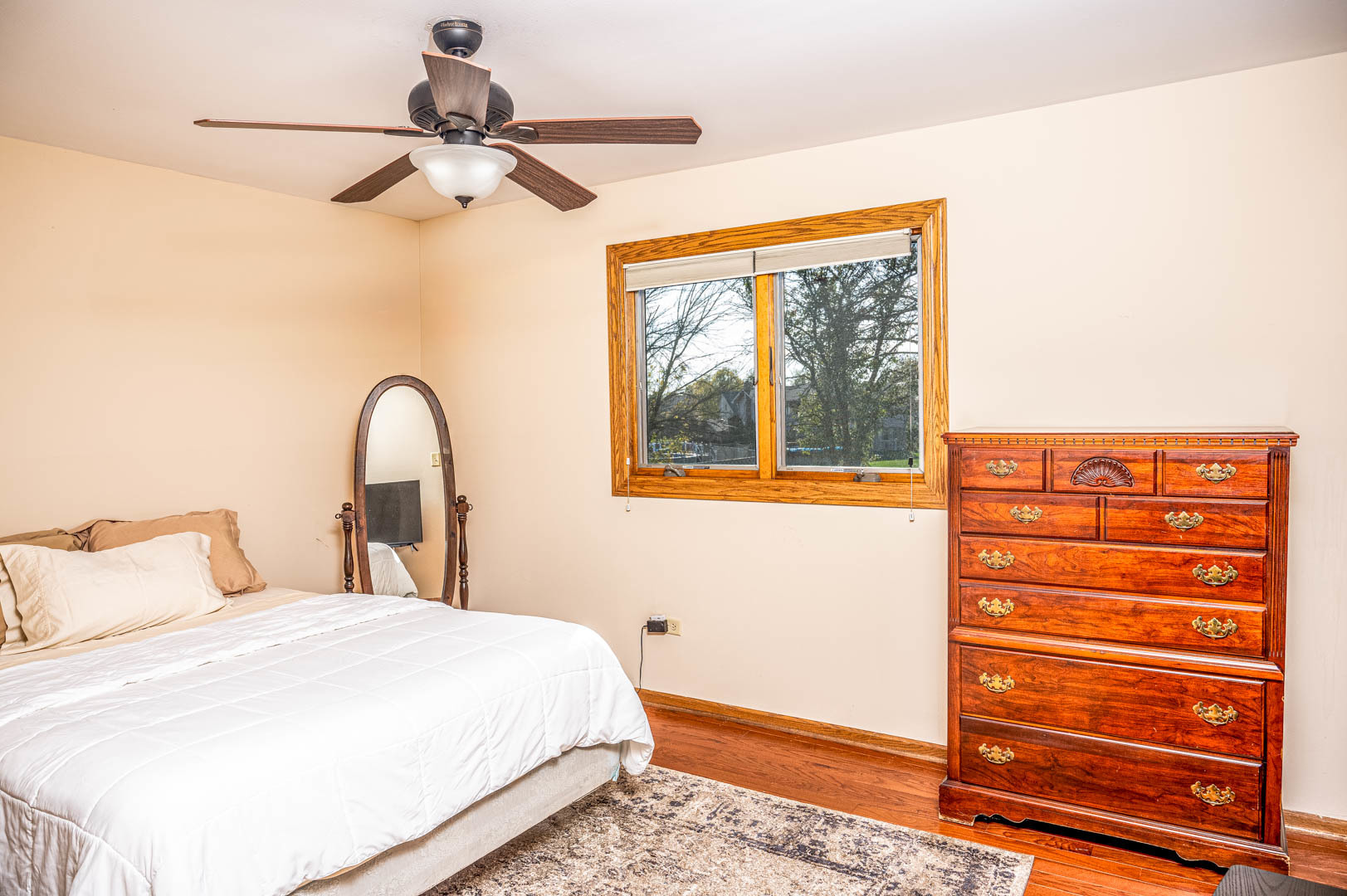 11827 Brookdale Court