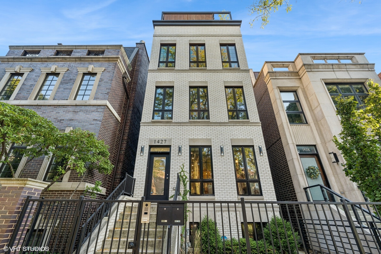 1427 W Wrightwood Avenue Unit: 1