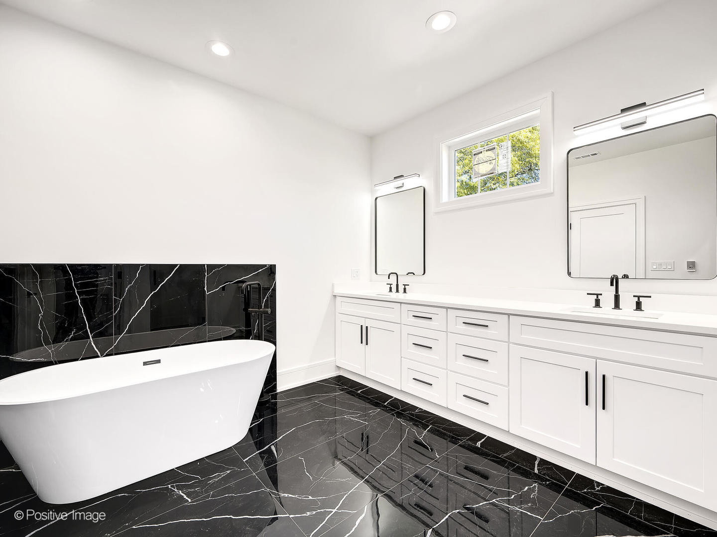 5532 S Quincy Street