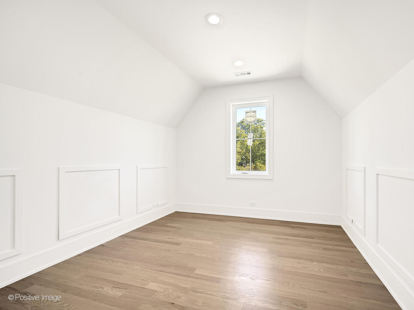 5532 S Quincy Street