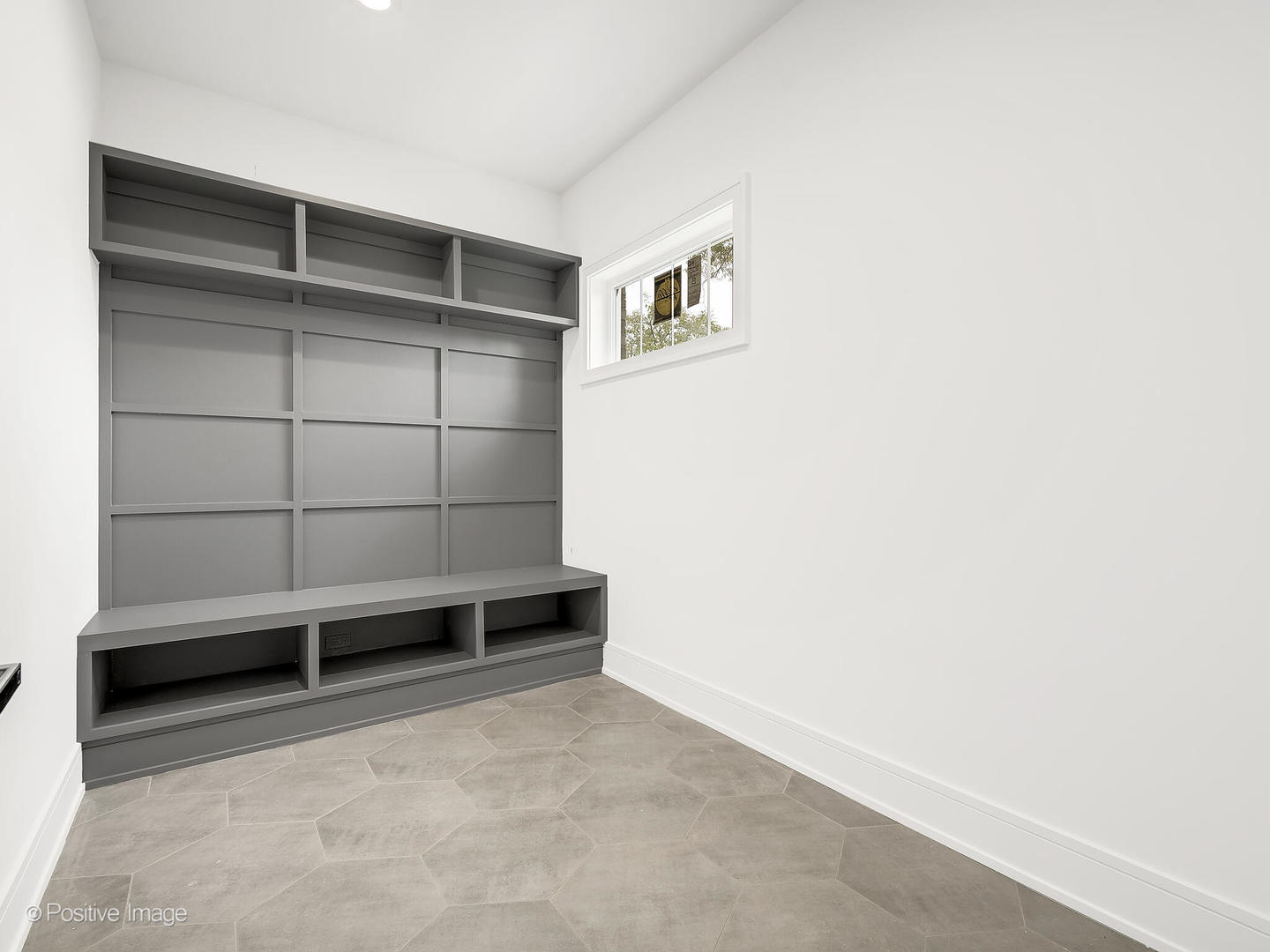 5532 S Quincy Street