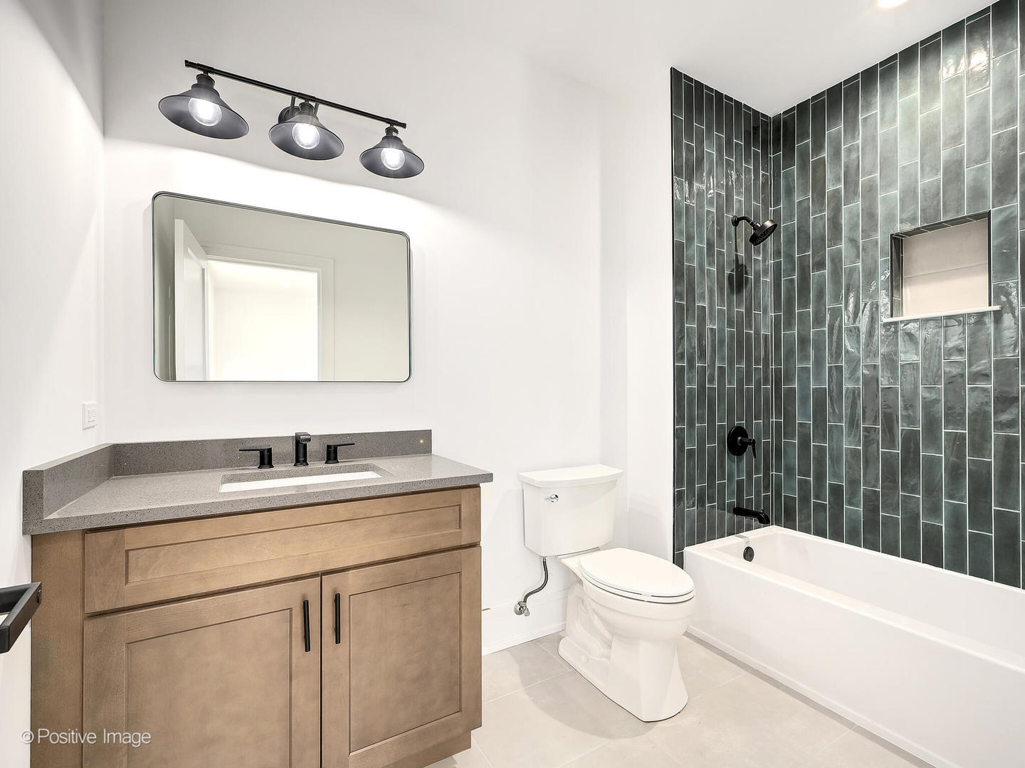 5532 S Quincy Street