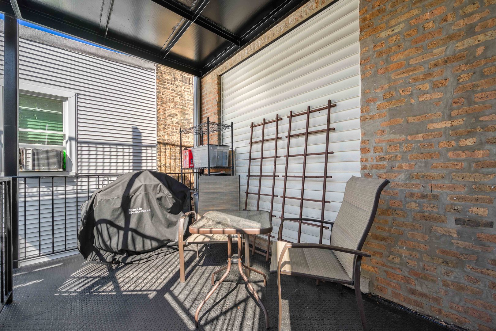 1341 W Granville Avenue Unit: 2